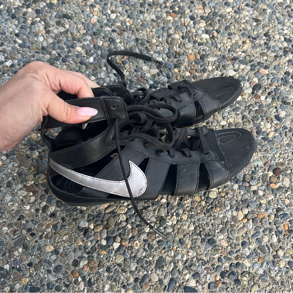 Rare 2009 Nike‎ gladiator leather lace up flat sandals cut out sneakers 8